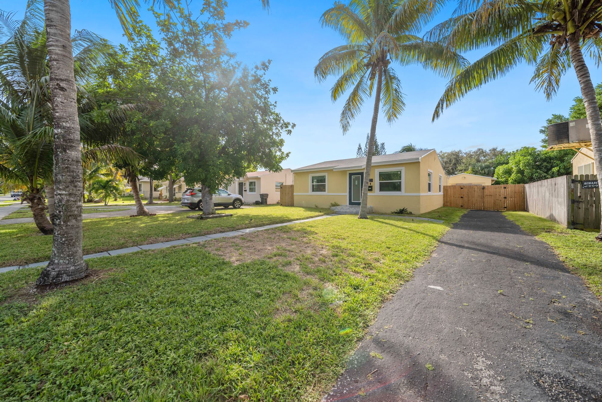 002_2714_Fillmore_Street_399941_747828