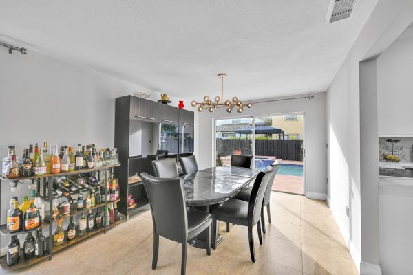 19640 NW 82 Ct Miami 00014